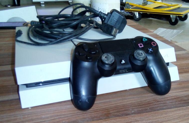Play Station 4 With Game Pad For sale in Nigeria
