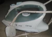 LERVIA STEAMING IRON-ironn1-thumb